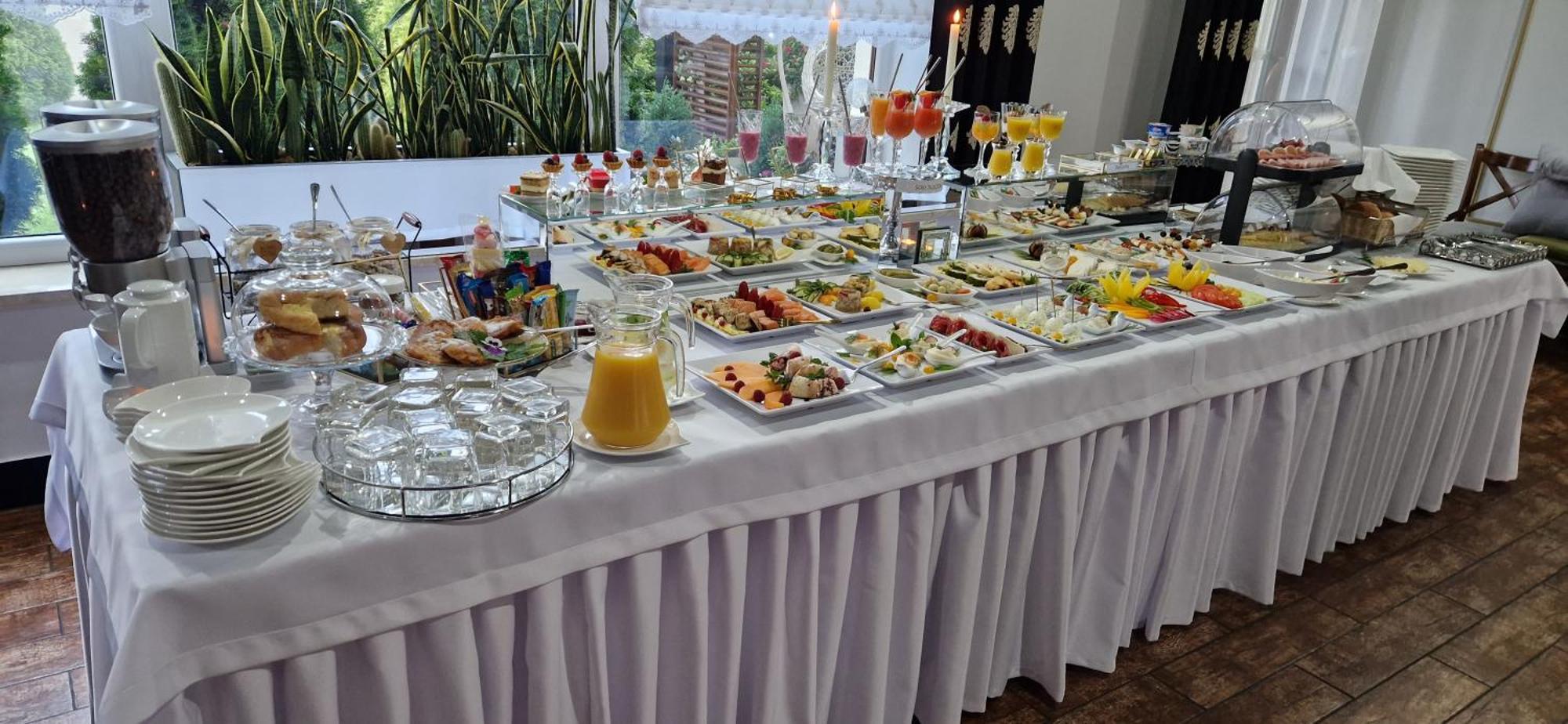 Cynamon Hotel Nowy Sacz Ngoại thất bức ảnh