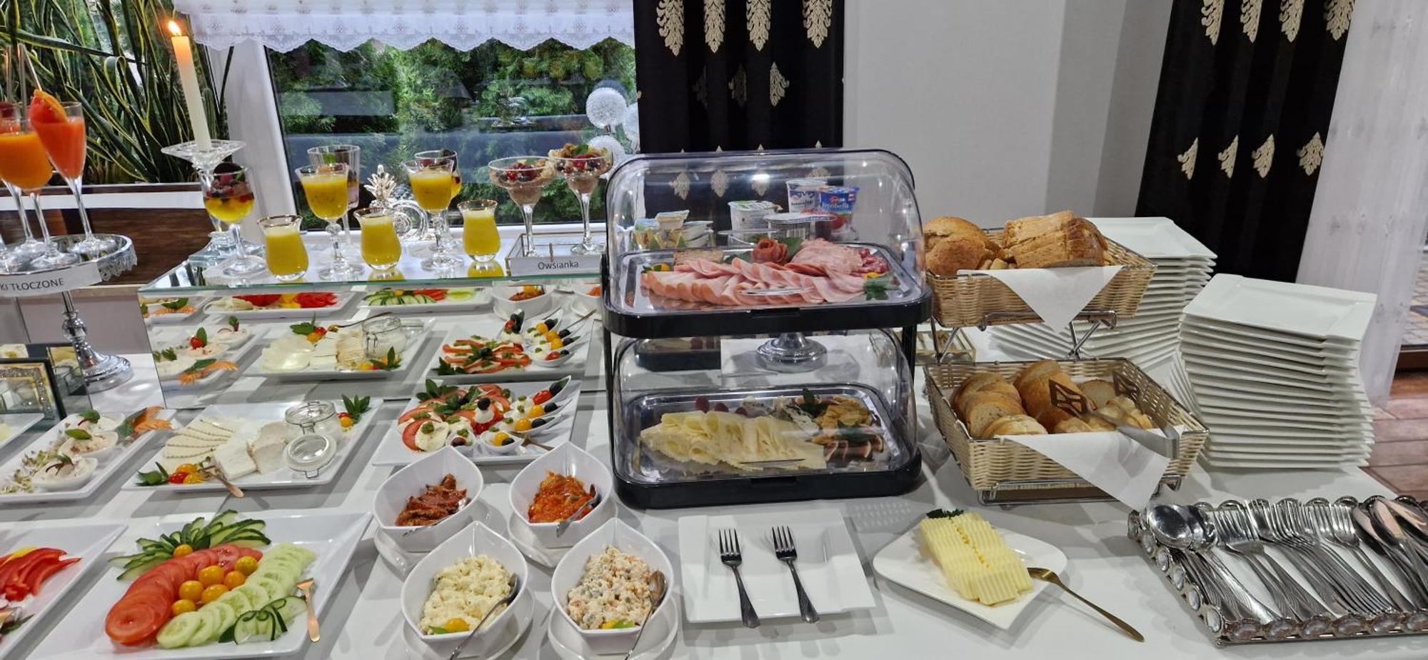 Cynamon Hotel Nowy Sacz Ngoại thất bức ảnh