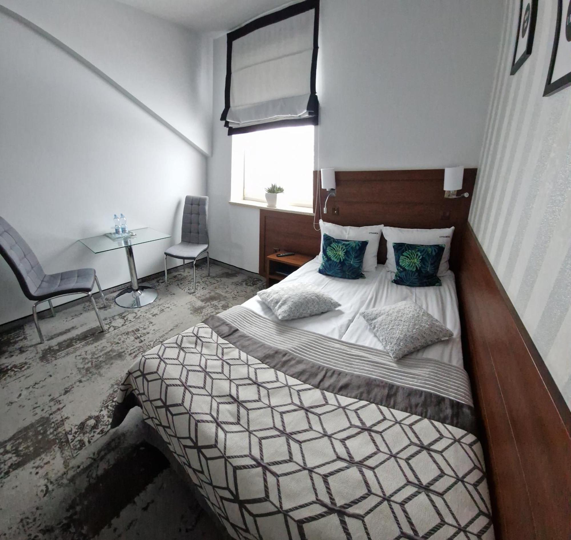 Cynamon Hotel Nowy Sacz Ngoại thất bức ảnh