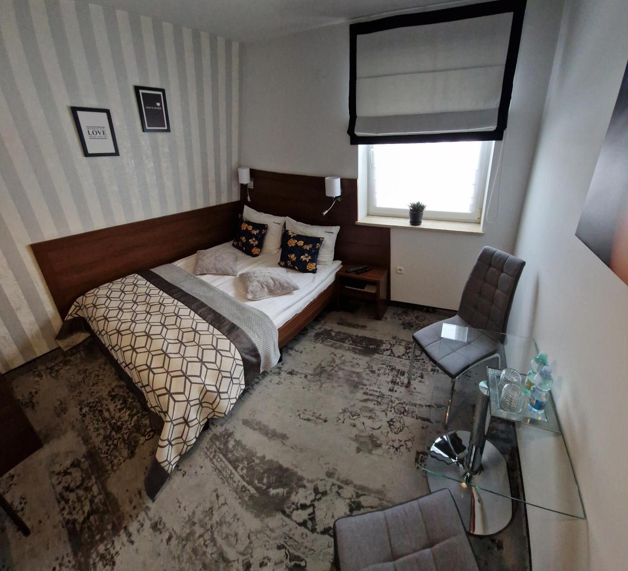 Cynamon Hotel Nowy Sacz Ngoại thất bức ảnh
