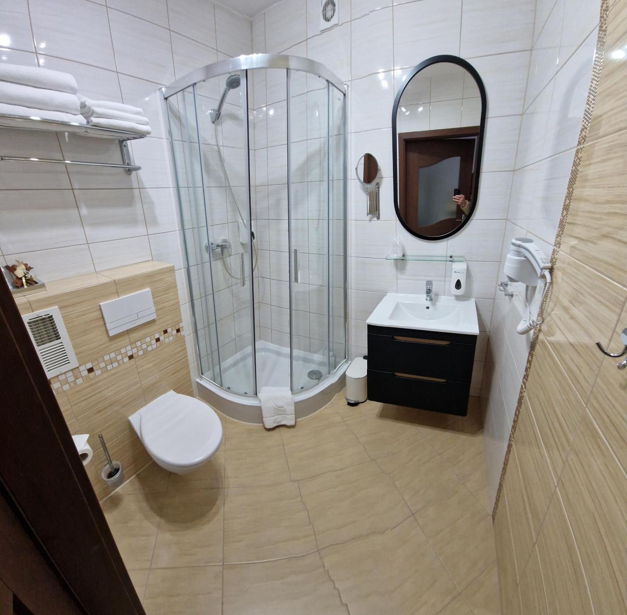 Cynamon Hotel Nowy Sacz Ngoại thất bức ảnh