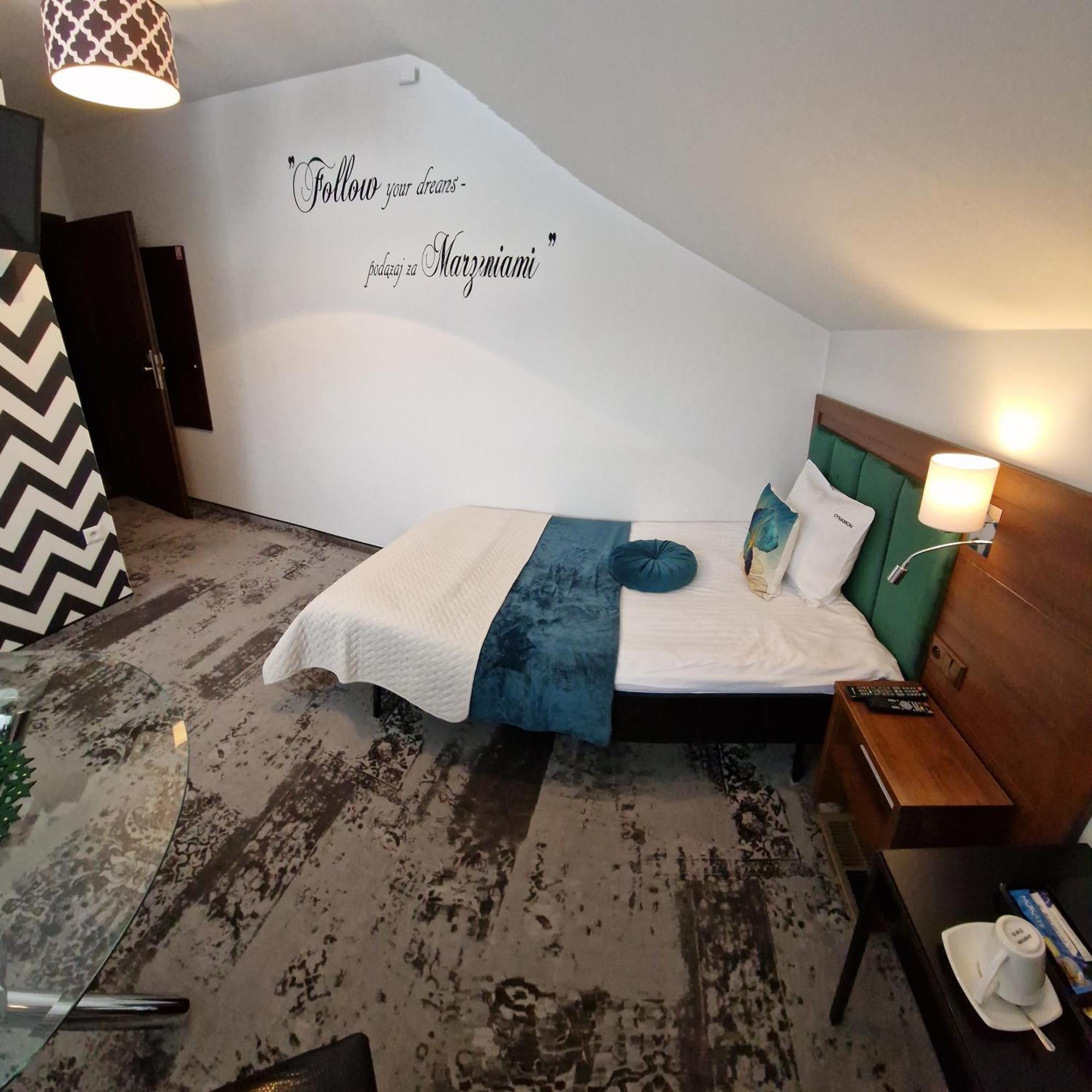 Cynamon Hotel Nowy Sacz Ngoại thất bức ảnh