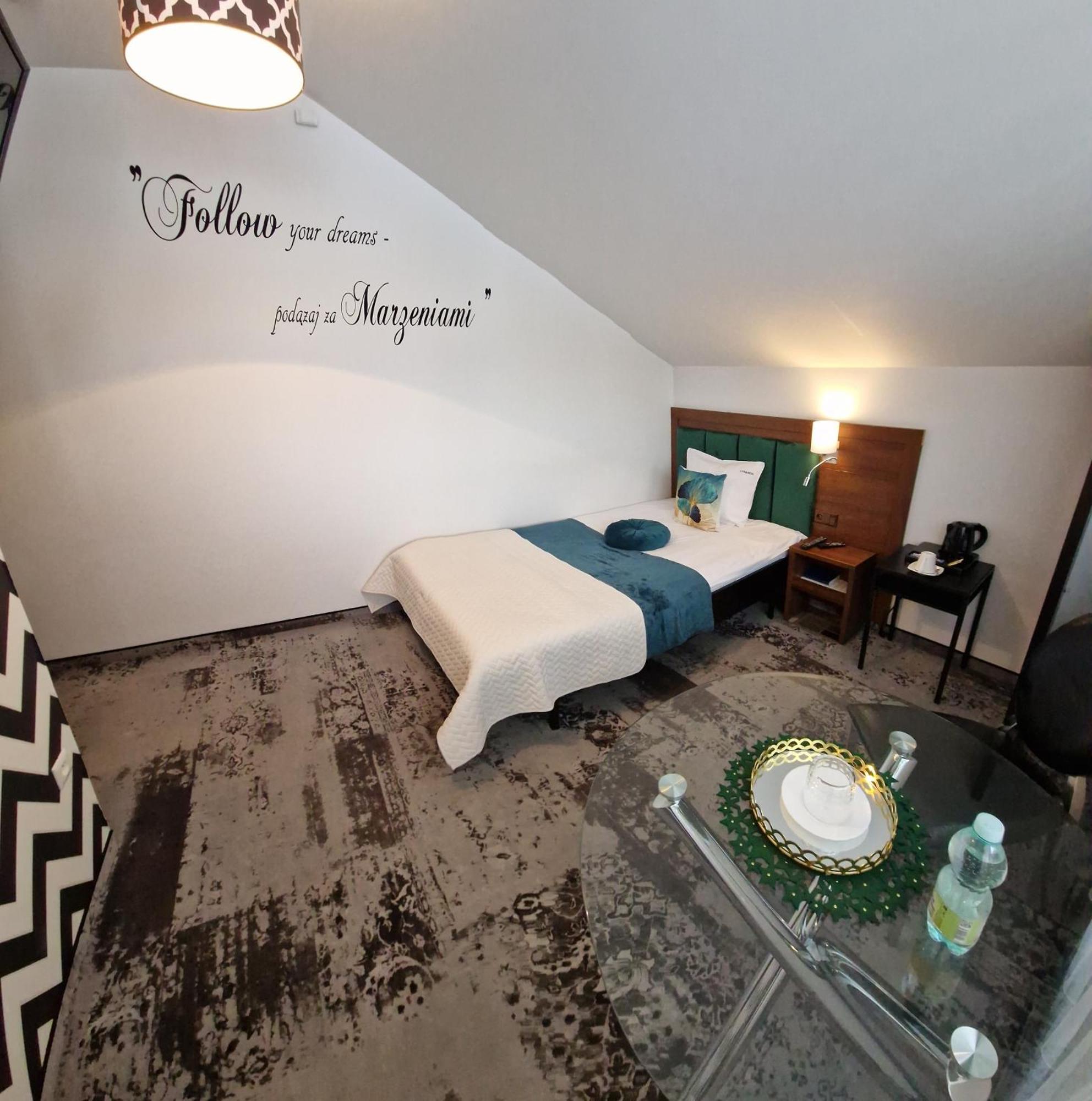 Cynamon Hotel Nowy Sacz Ngoại thất bức ảnh